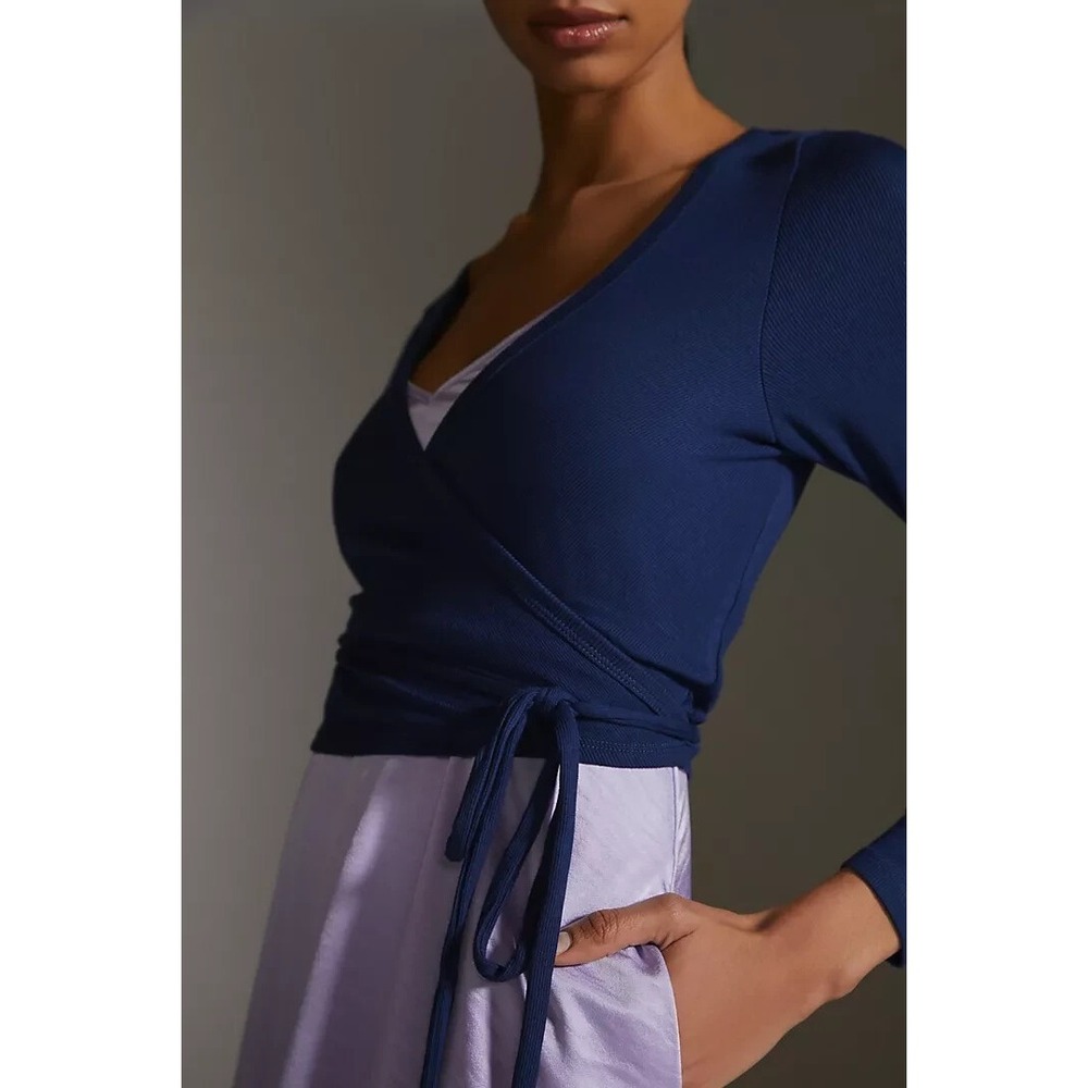 Daily‎ Practice by Anthropologie Women's Navy Ribbed Wrap Cropped Active Top MP